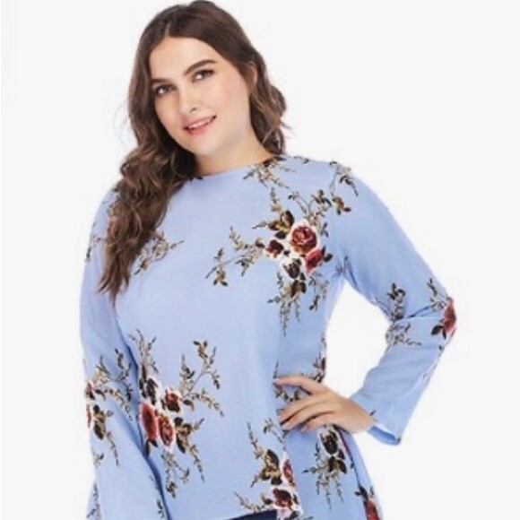 Long sleeve light blue floral top size small - Picture 1 of 5